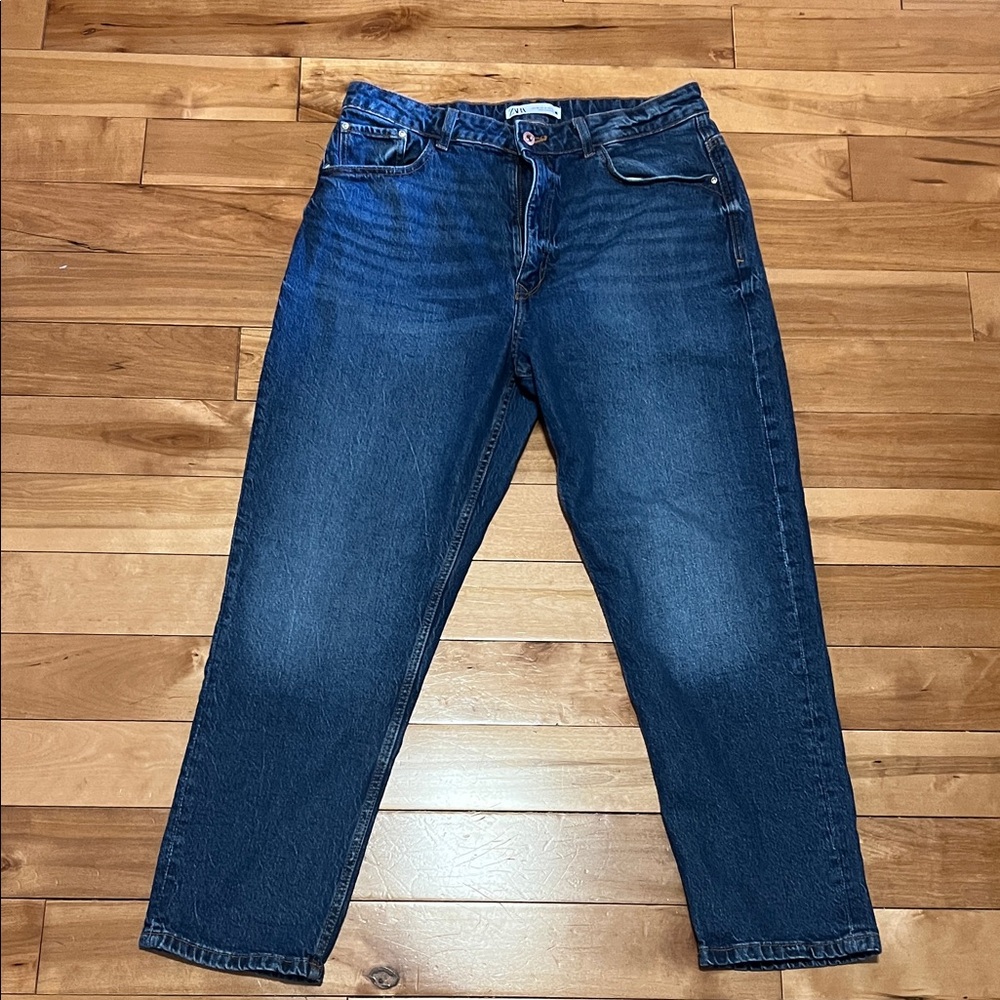 ZARA High Rise Mom Jean